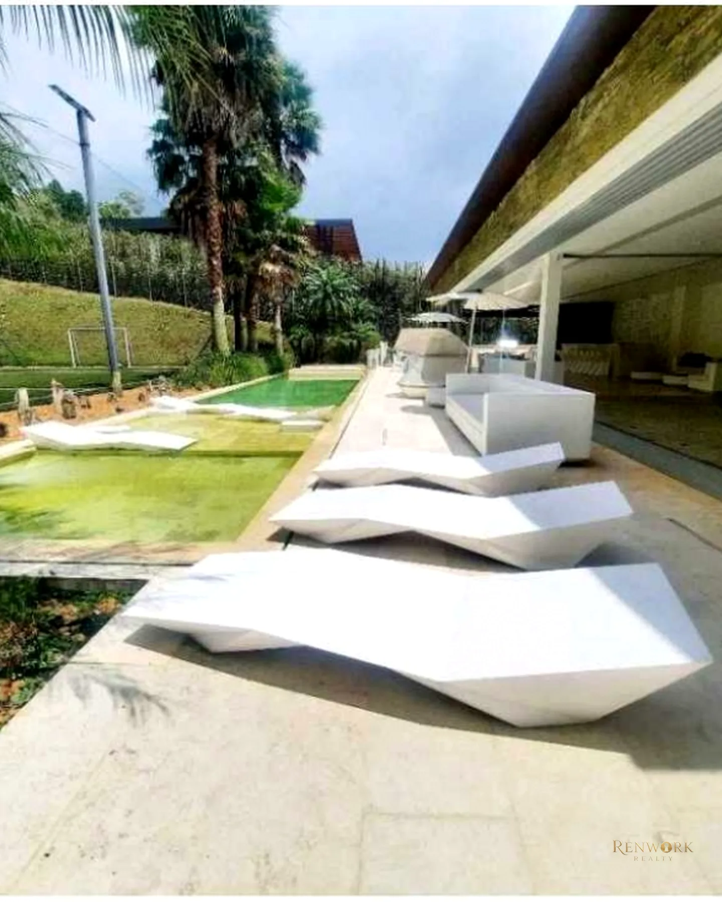 VENTA MODERNA CASA LUXURY EN ENVIGADO CON PISCINA Y CANCHA DE FUTBOL · foto 9