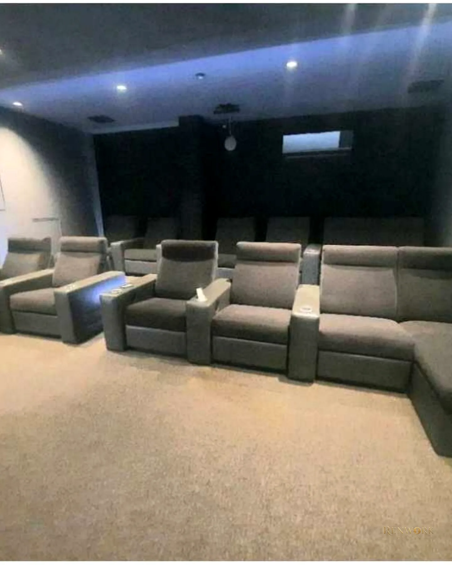 VENTA MODERNA CASA LUXURY EN ENVIGADO CON PISCINA Y CANCHA DE FUTBOL · foto 6
