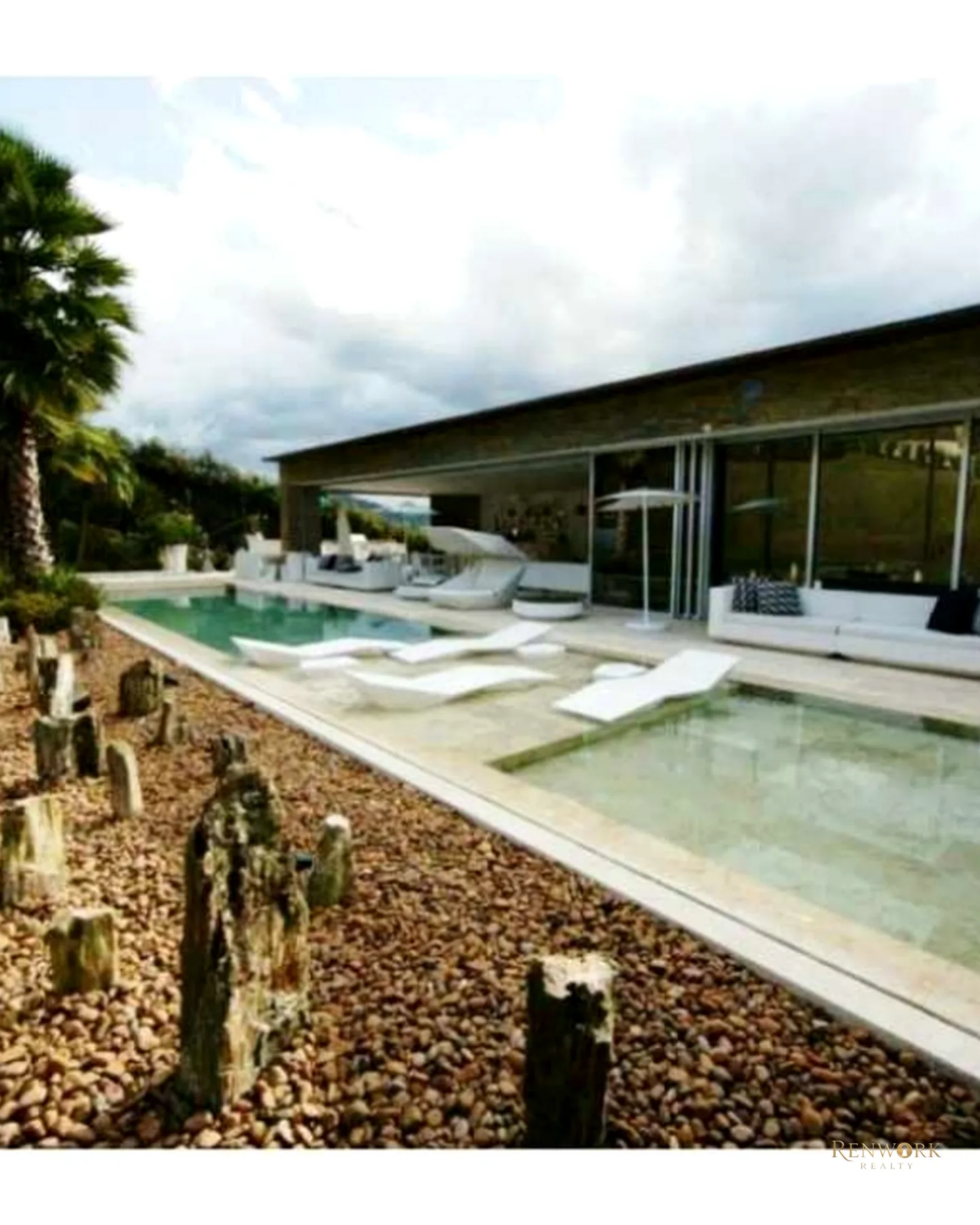 VENTA MODERNA CASA LUXURY EN ENVIGADO CON PISCINA Y CANCHA DE FUTBOL · foto 16