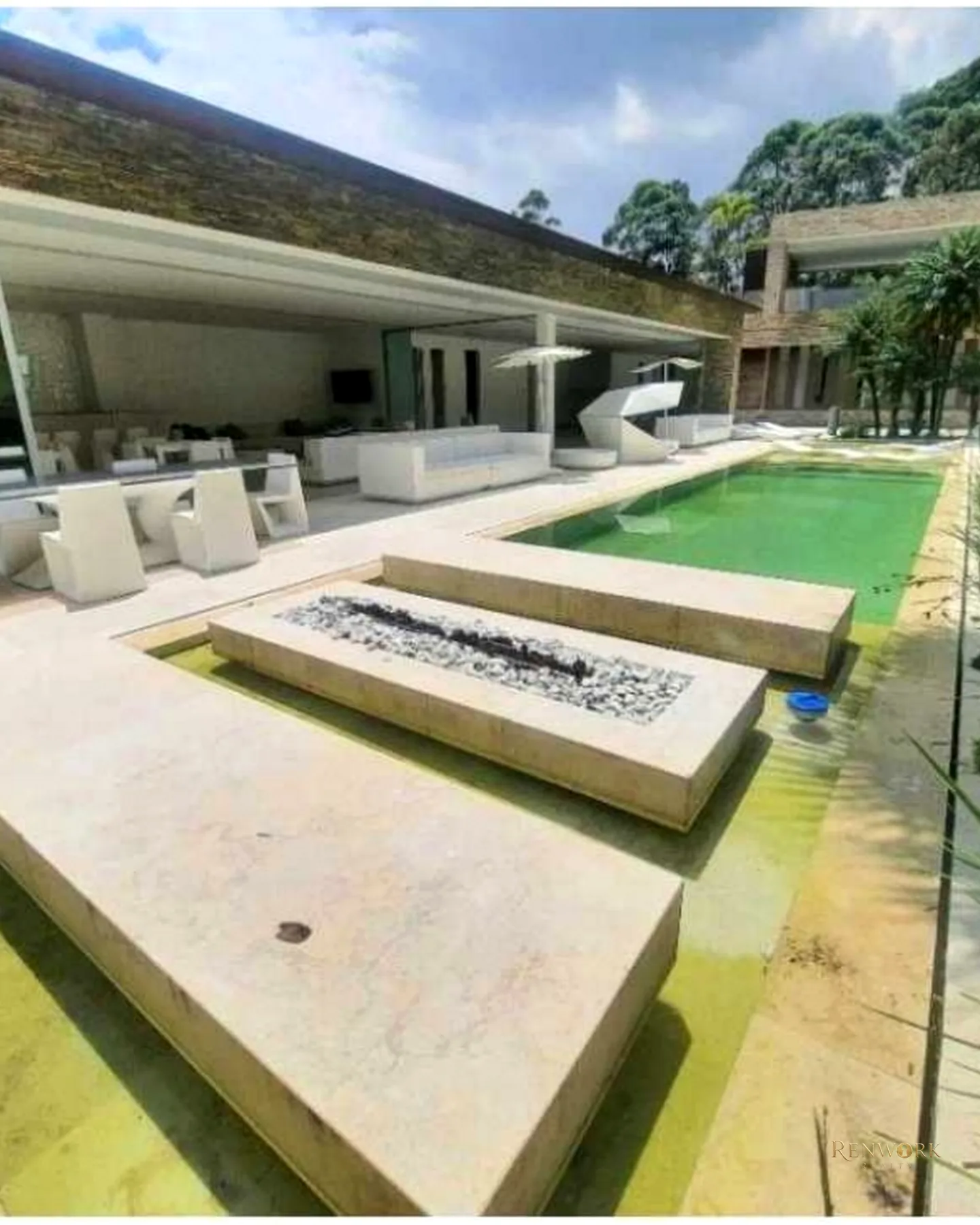 VENTA MODERNA CASA LUXURY EN ENVIGADO CON PISCINA Y CANCHA DE FUTBOL · foto 8