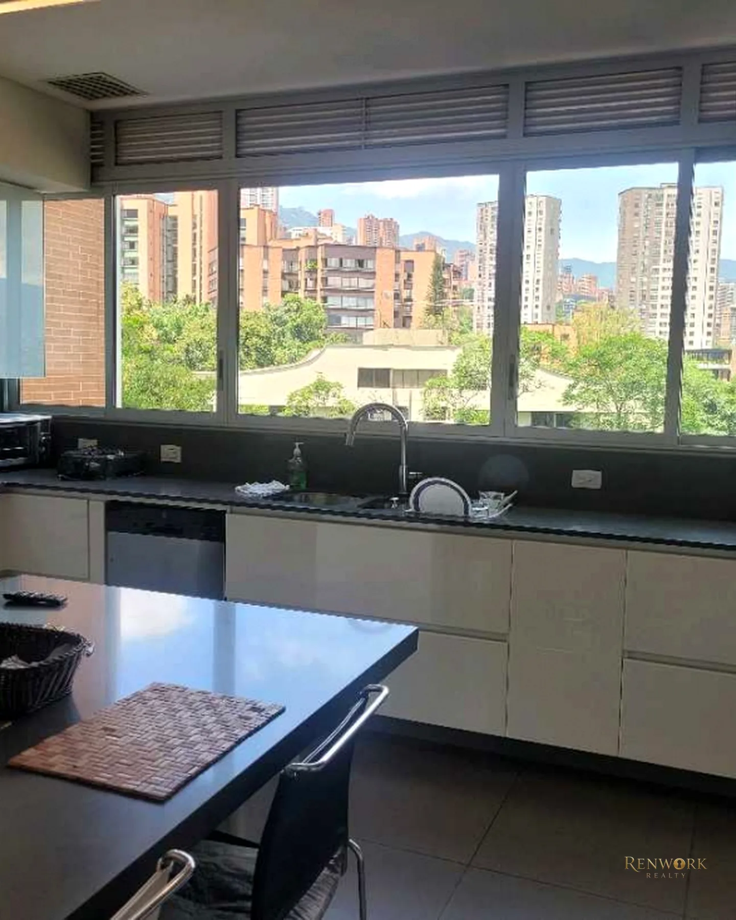 VENTA O RENTA DE HERMOSO APARTAMENTO EN.EL POBLADO - VIZCAYA · foto 16