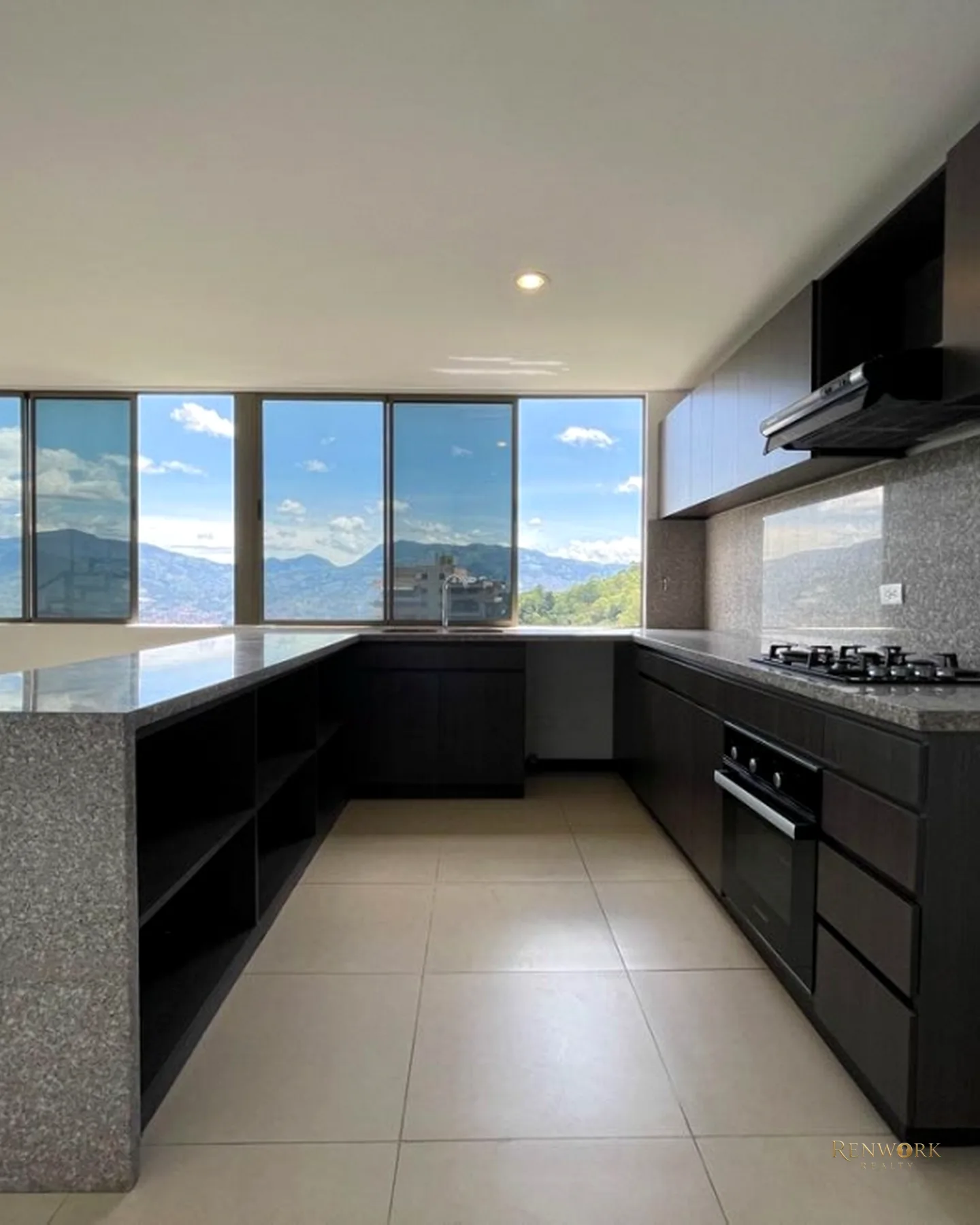 VENTA PENTHOUSE DUPLEX EN EL POBLADO · foto 3