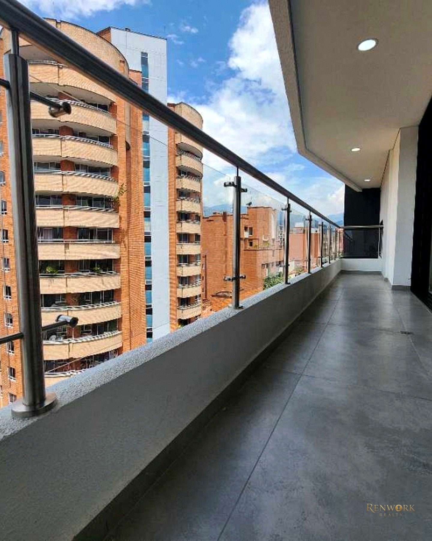 VENTA PENTHOUSE DUPLEX LAURELES MEDELLÍN · foto 2