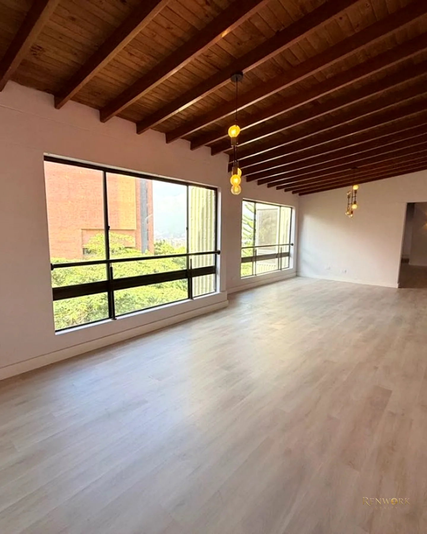VENTA PENTHOUSE EL TESORO 205M2 TU VECINO EL CENTRO COMERCIAL · foto 7