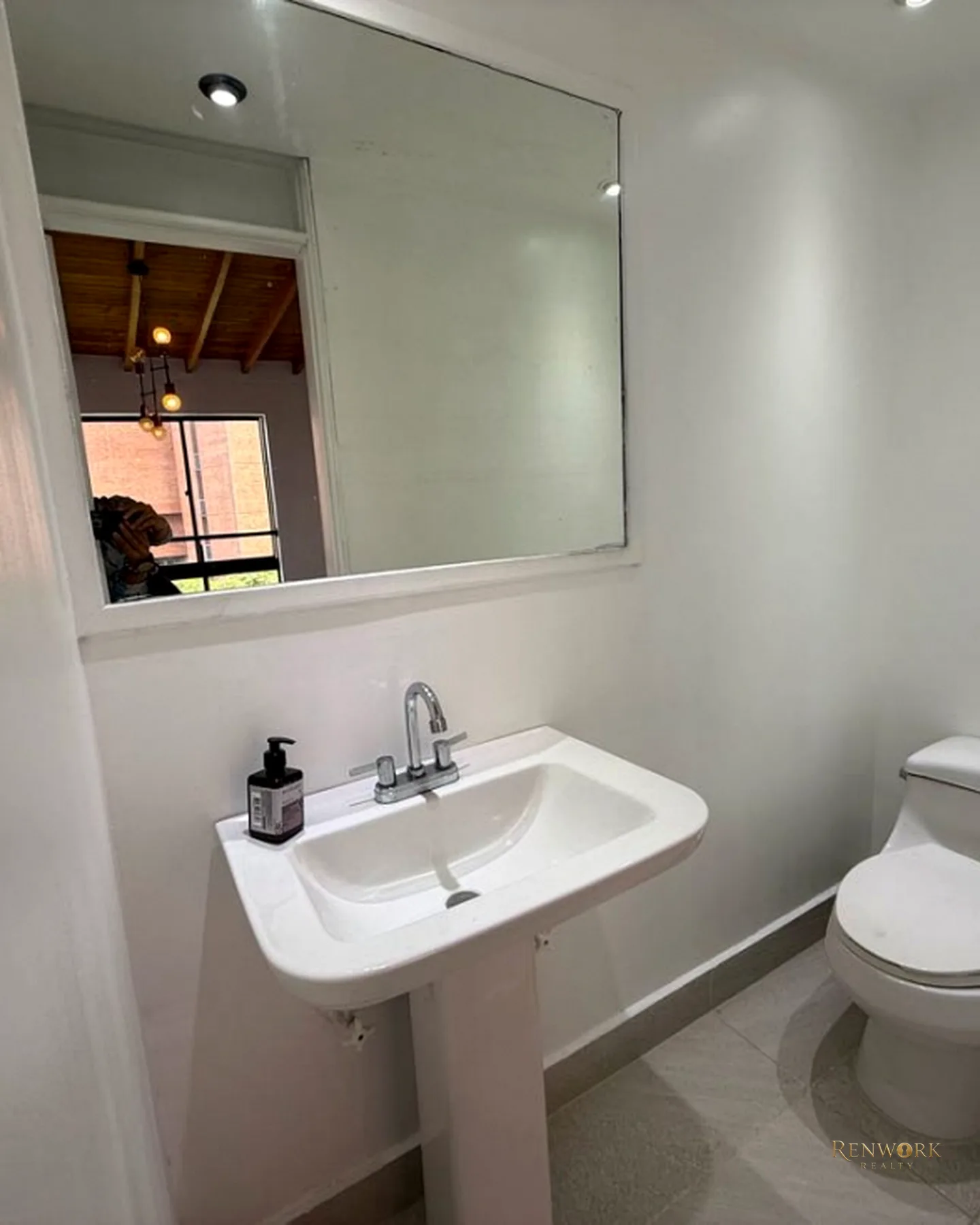 VENTA PENTHOUSE EL TESORO 205M2 TU VECINO EL CENTRO COMERCIAL · foto 13