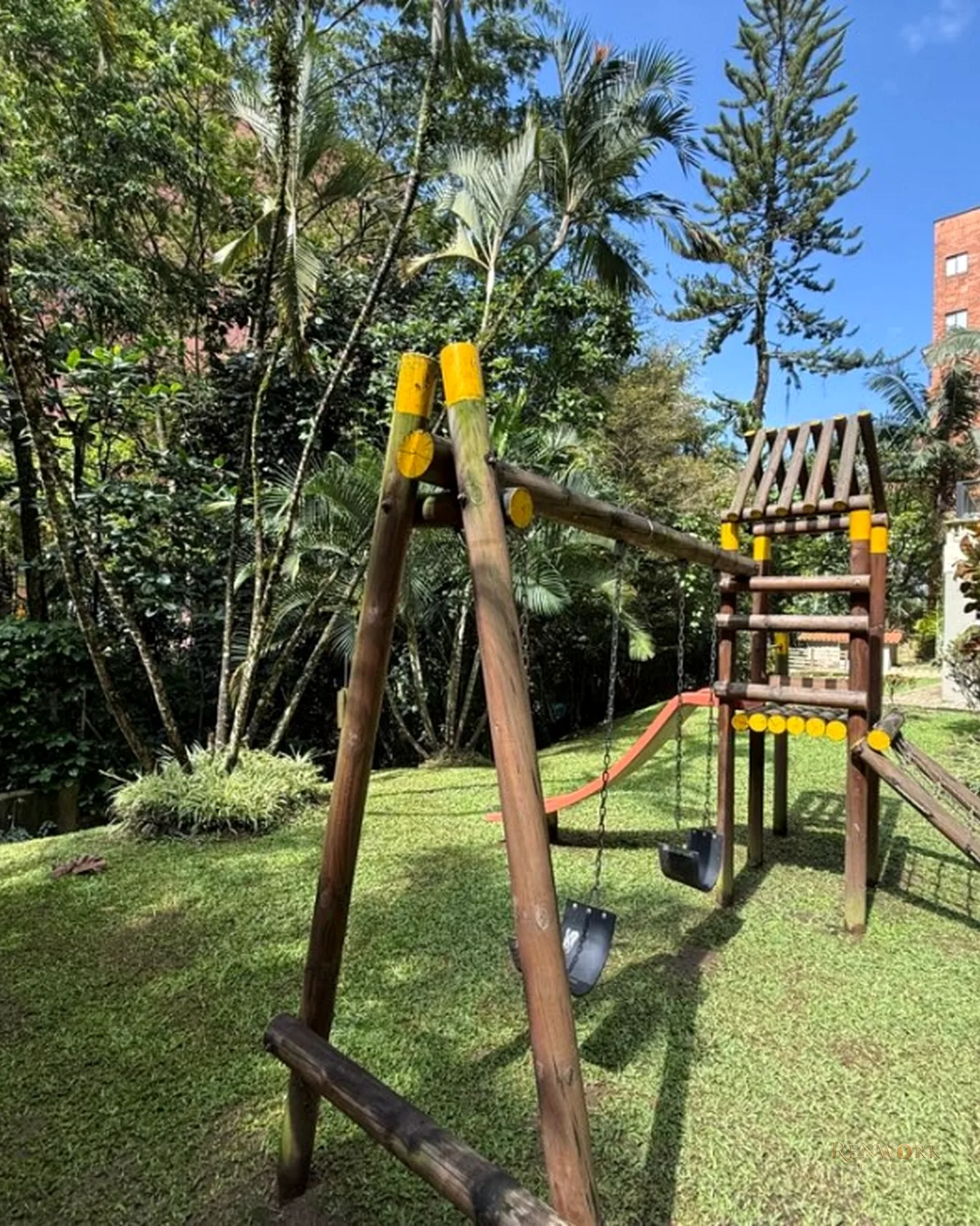 VENTA PENTHOUSE EL TESORO 205M2 TU VECINO EL CENTRO COMERCIAL · foto 20