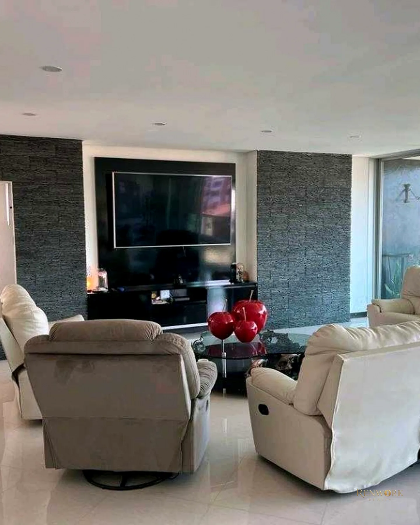 VENTA PENTHOUSE EN LAURELES CON TERRAZA. 306 M2 · foto 1