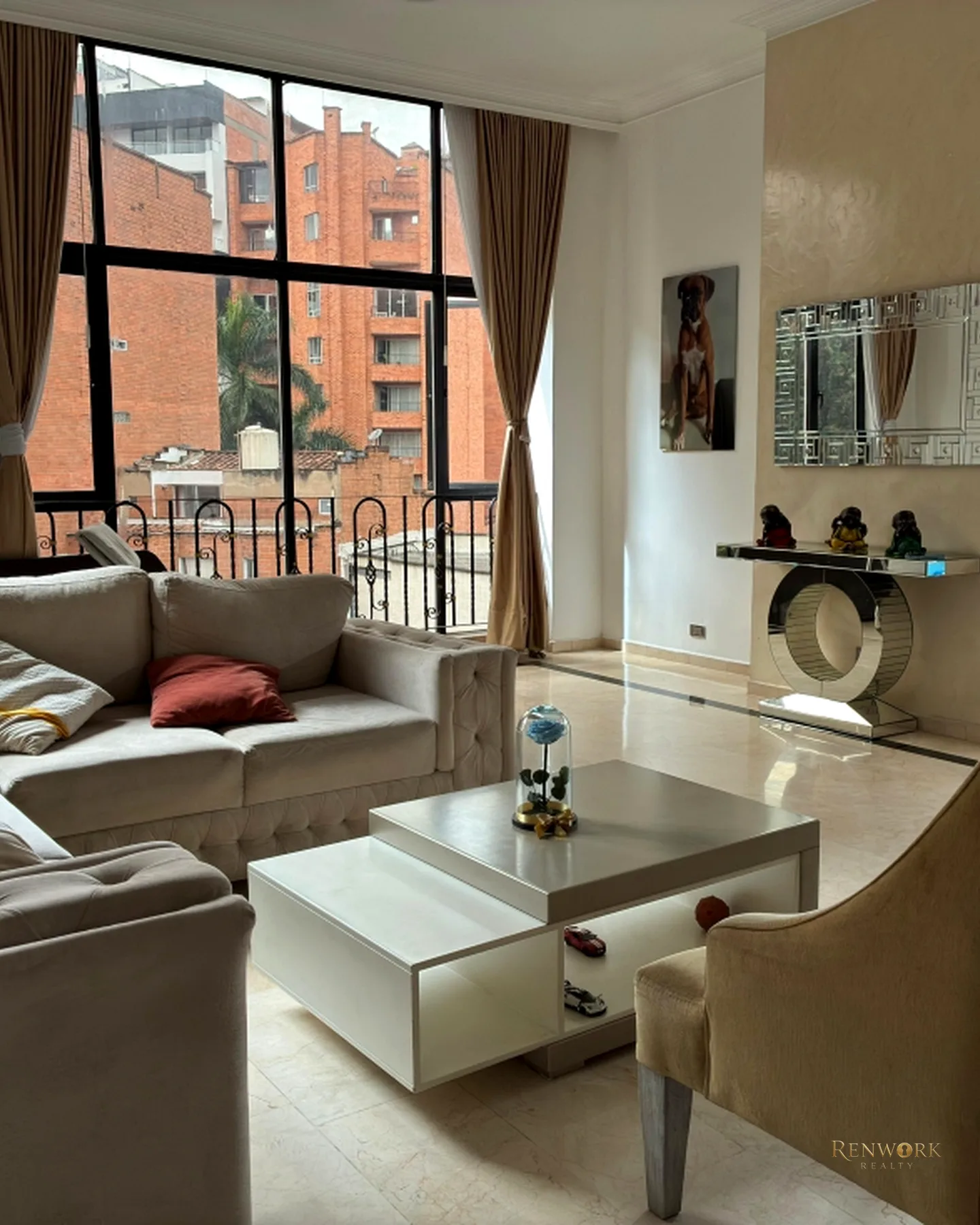 VENTA PENTHOUSE - LAURELES · foto 1