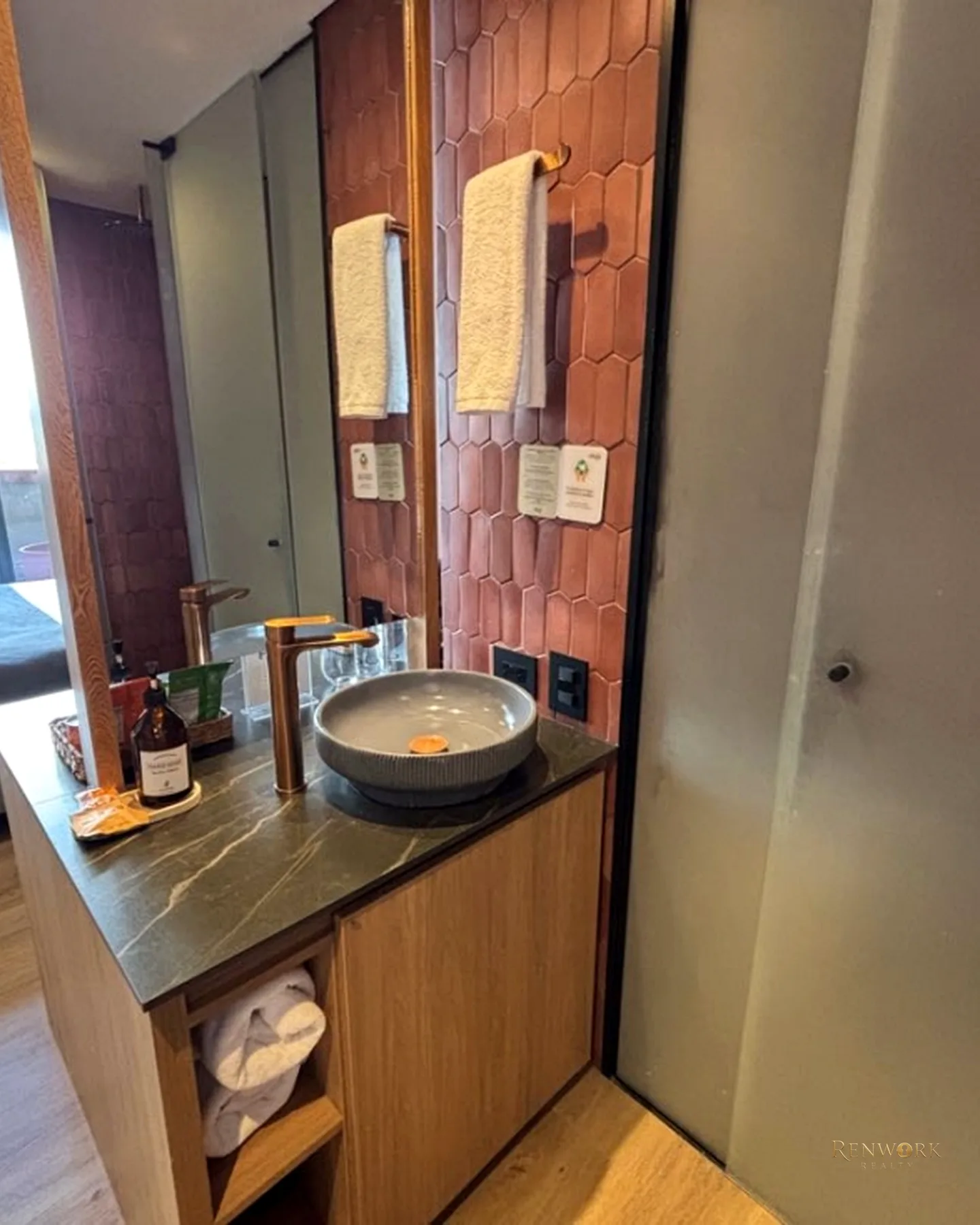 VENTA SUITE HOTEL HEISS, MANILA, EL POBLADO, MEDELLIN · foto 5