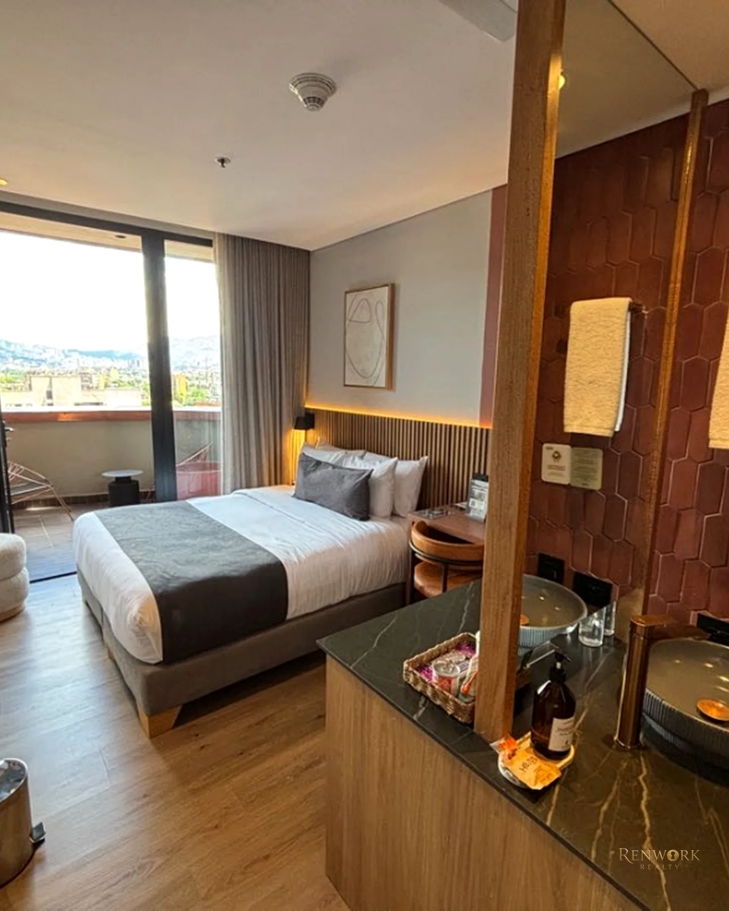 VENTA SUITE HOTEL HEISS, MANILA, EL POBLADO, MEDELLIN · foto 3