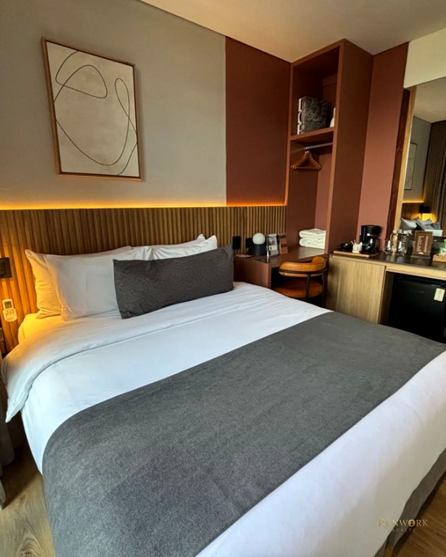 VENTA SUITE HOTEL HEISS, MANILA, EL POBLADO, MEDELLIN · foto 2