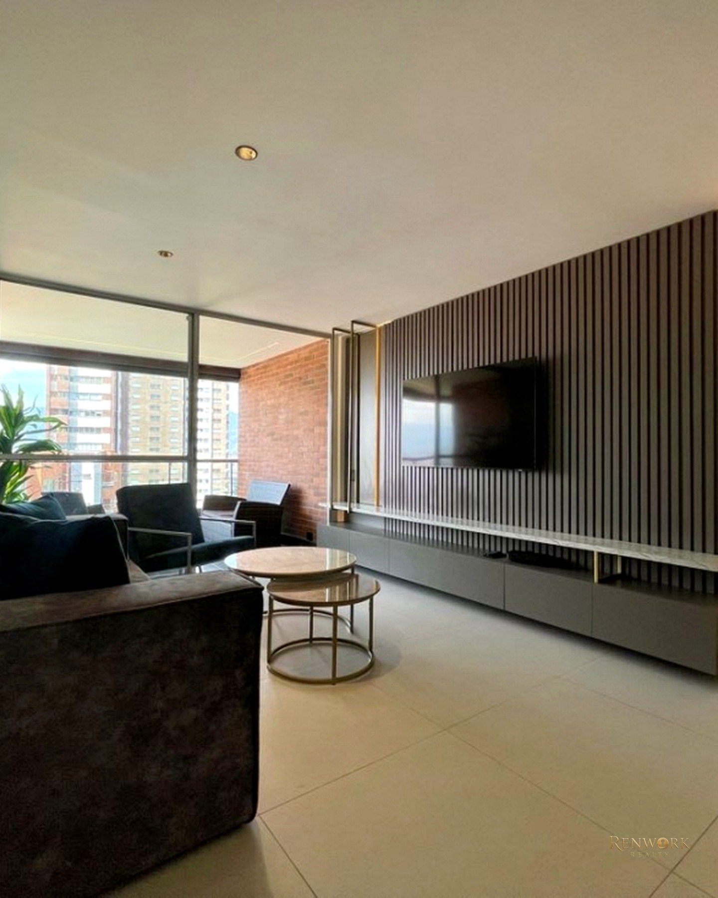 VENTA Y RENTA DE APARTAMENTO SECTOR CASTROPOL POBLADO DE 175 MT2 · foto 2