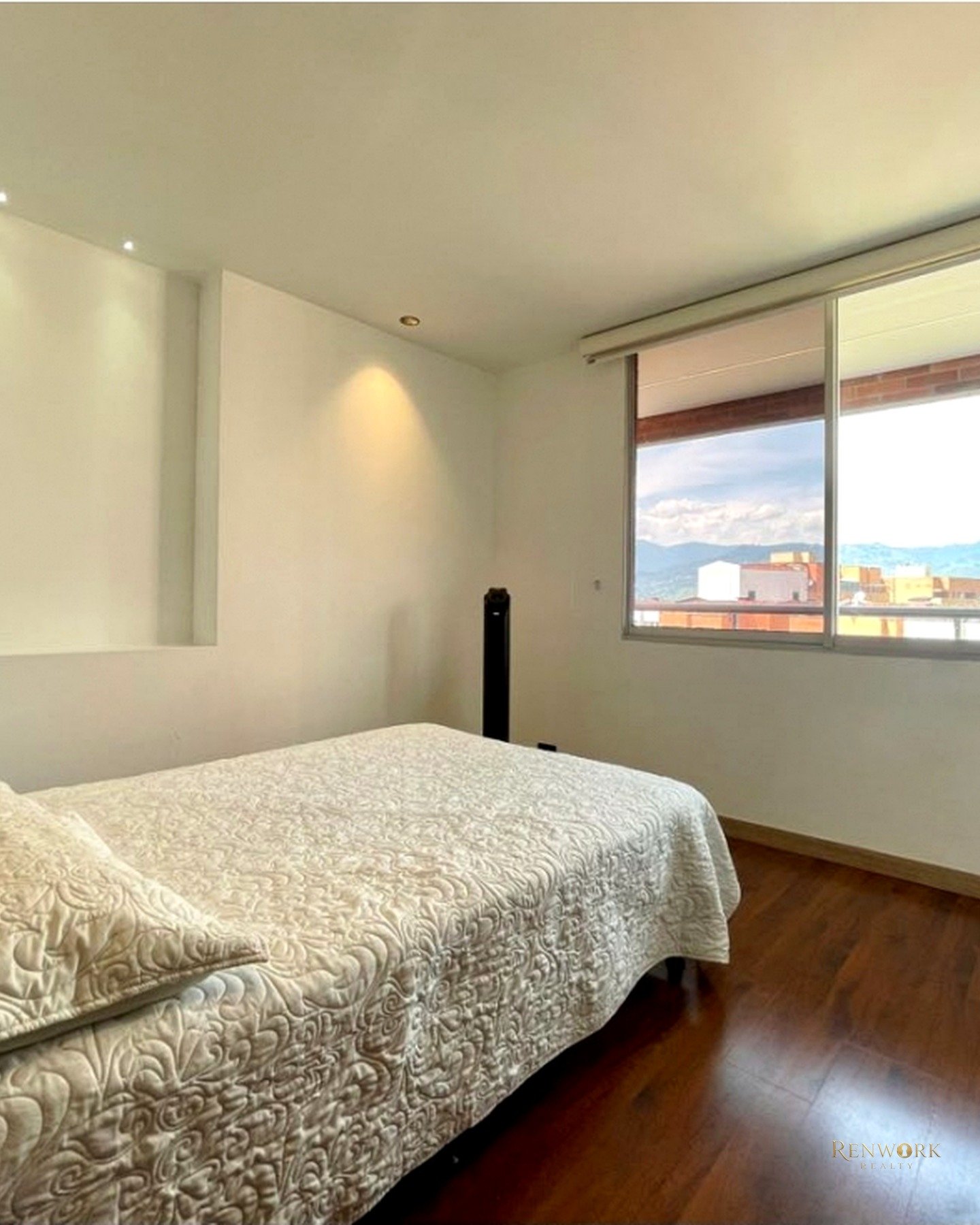 VENTA Y RENTA DE APARTAMENTO SECTOR CASTROPOL POBLADO DE 175 MT2 · foto 12