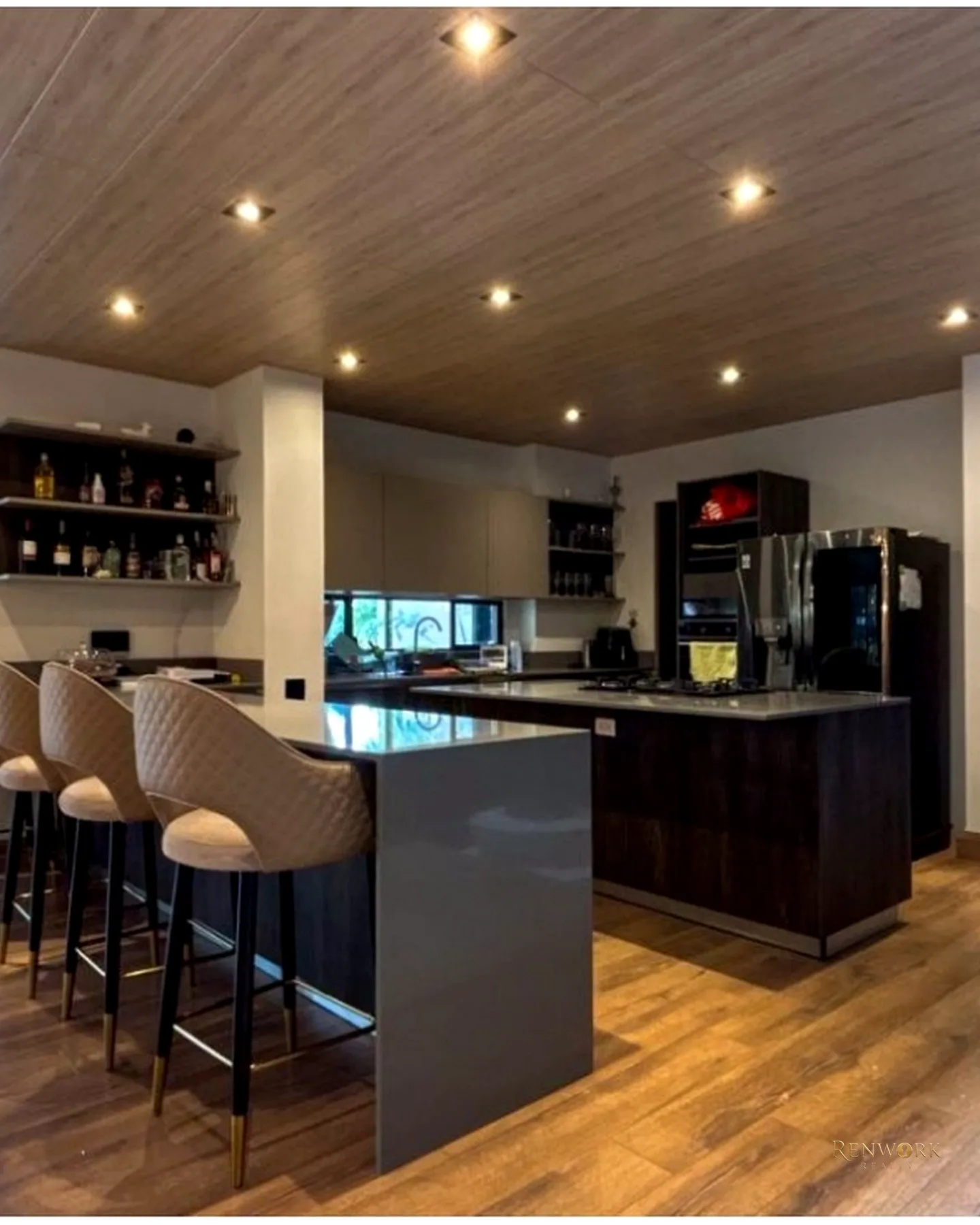 VENTA Y RENTA DE CASA EN ENVIGADO, SECTOR ALTO DE LAS PALMAS · foto 4