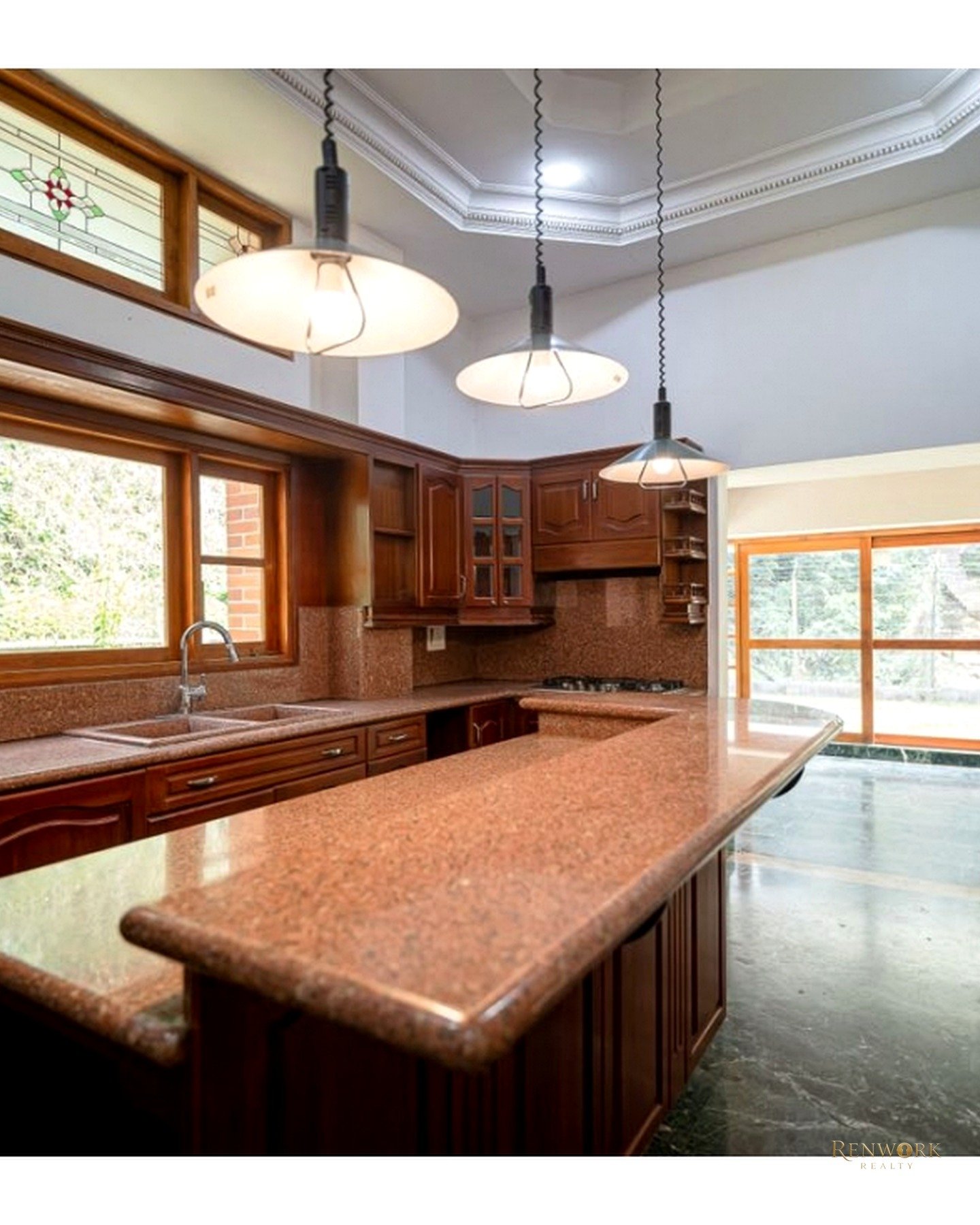 VENTA Y RENTA DE HERMOSA CASA PANORÁMICA DE LUJO EN LA CALERA · foto 8